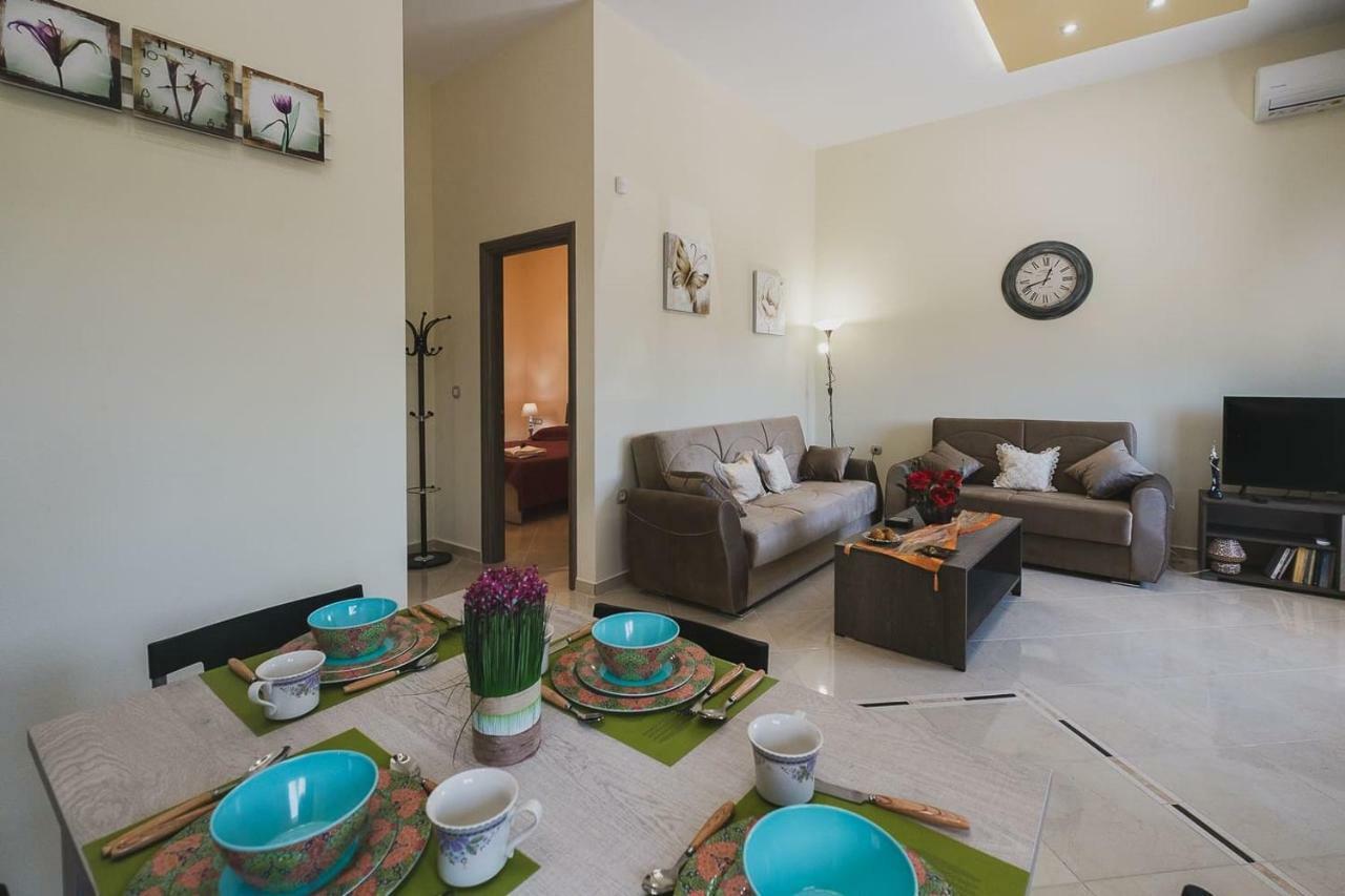 Spacious Home With Parking Chania  Екстер'єр фото
