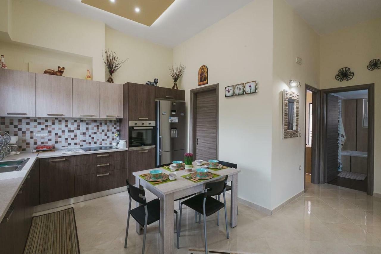 Spacious Home With Parking Chania  Екстер'єр фото