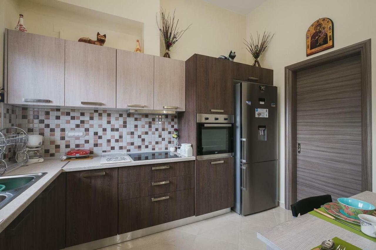 Spacious Home With Parking Chania  Екстер'єр фото
