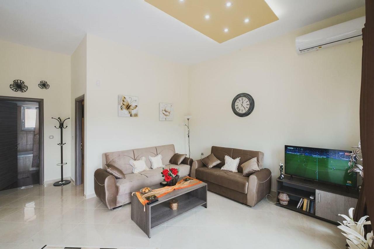 Spacious Home With Parking Chania  Екстер'єр фото